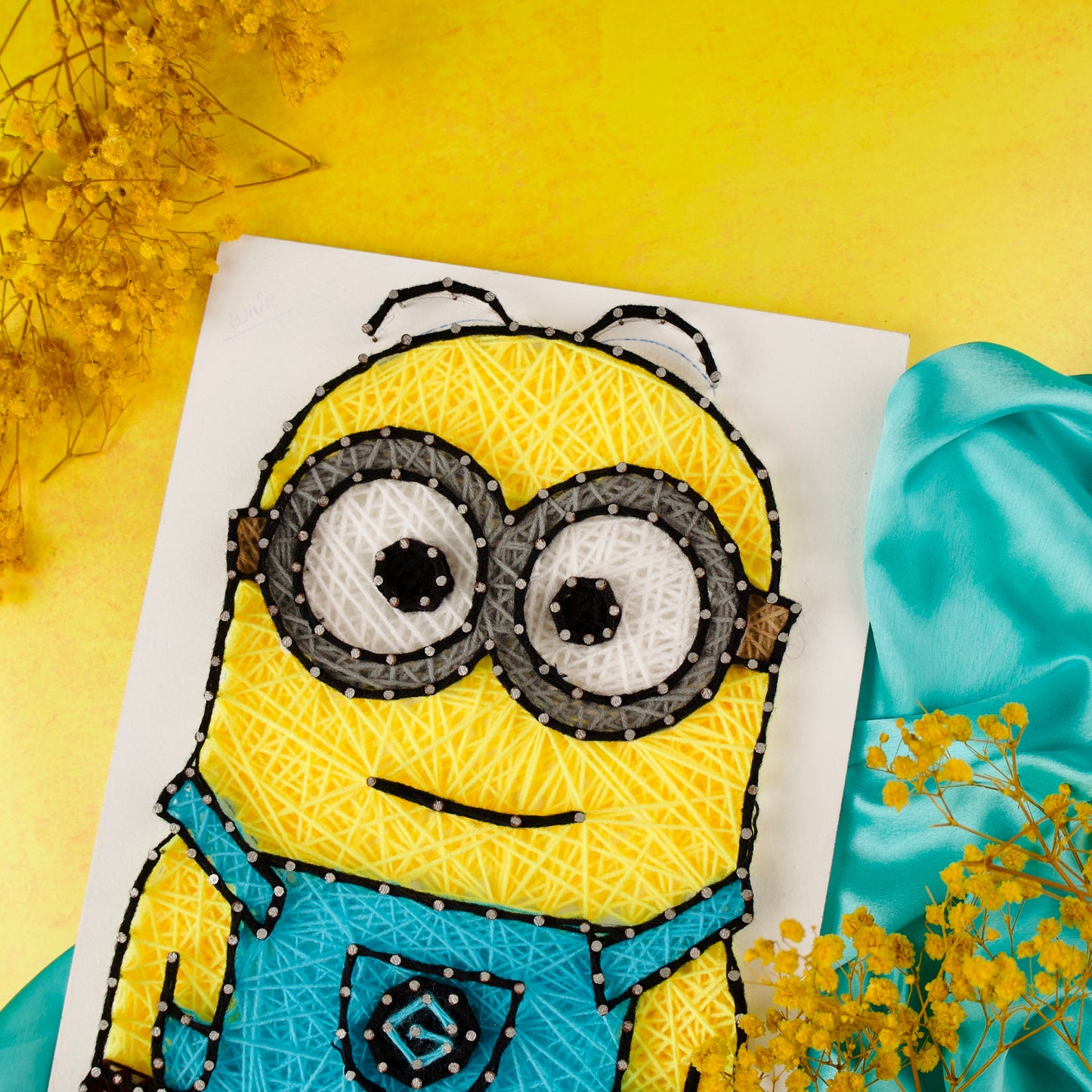 Handmade Minion String Art Gift – Customised Cartoon-Themed Room Decoration.
